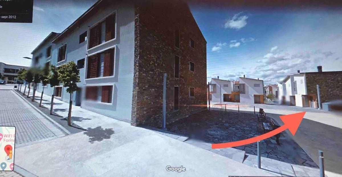 Chalet Adosado Entero, Bbq Y Piscina Comunitaria Sabiñánigo Εξωτερικό φωτογραφία